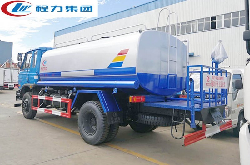 東風老款12-15方灑水車