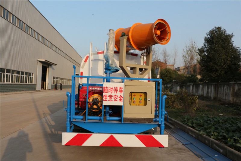 東風(fēng)多利卡(3方)綠化噴灑車(chē) 東風(fēng)多利卡(3方)綠化噴灑車(chē)圖片