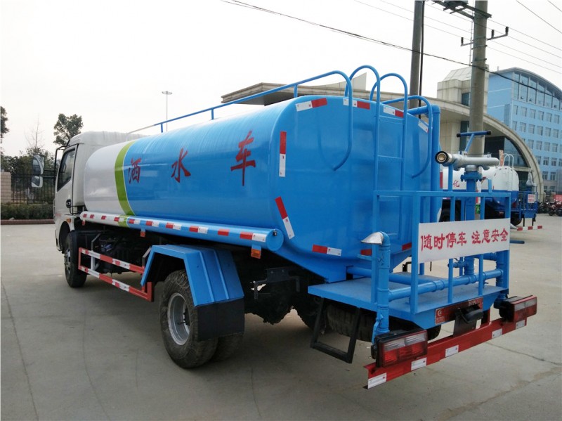 東風(fēng)多利卡(9.5方)綠化噴灑車 東風(fēng)多利卡(9.5方)綠化噴灑車圖片