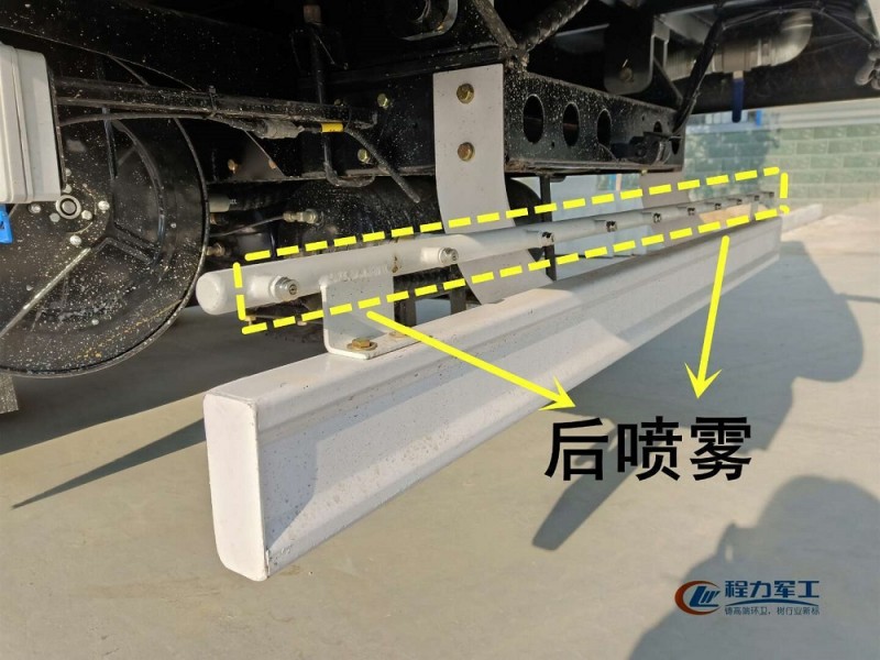 東風(fēng)多利卡8方洗掃車(chē)