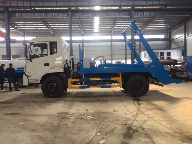 東風(fēng)專底10方擺臂垃圾車