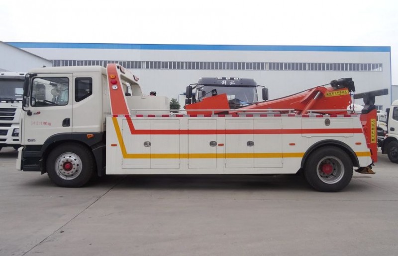 東風(fēng)D9多利卡一拖一清障車