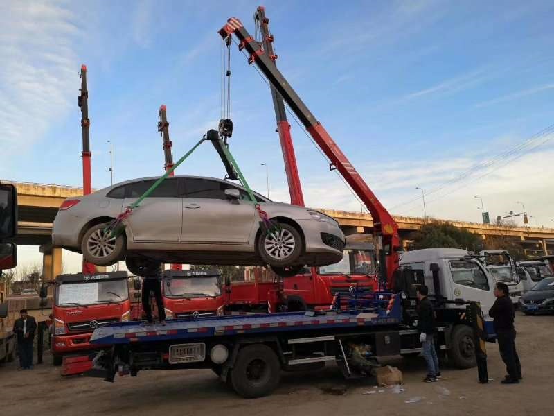 東風(fēng)大多利卡一拖二清障車