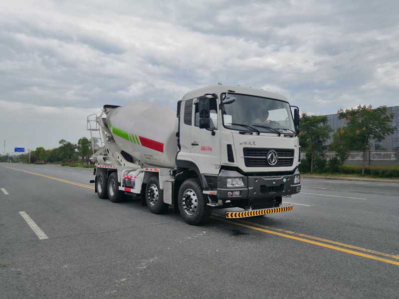 東風(fēng)天龍國六天燃?xì)鈹嚢柢嚕?0-12方）