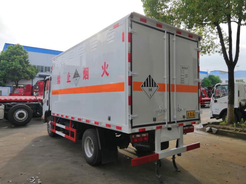 虎V雜項9類危險物品廂式運輸車 虎V雜項9類危險物品廂式運輸車圖片