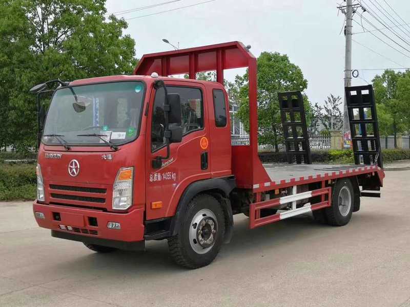 大運(yùn)平板運(yùn)輸車（國六）