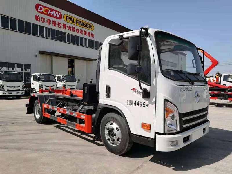 大運(yùn)勾臂式垃圾車（藍(lán)牌）
