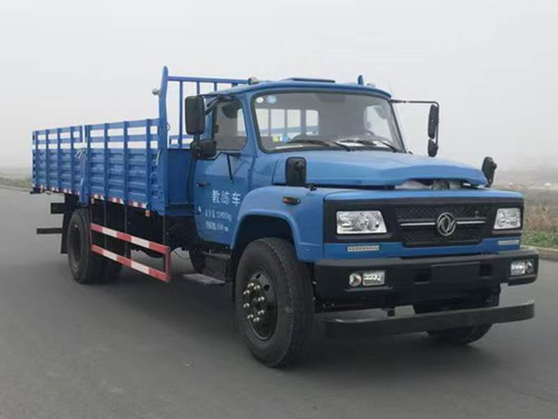 東風(fēng)尖頭140教練車(chē)